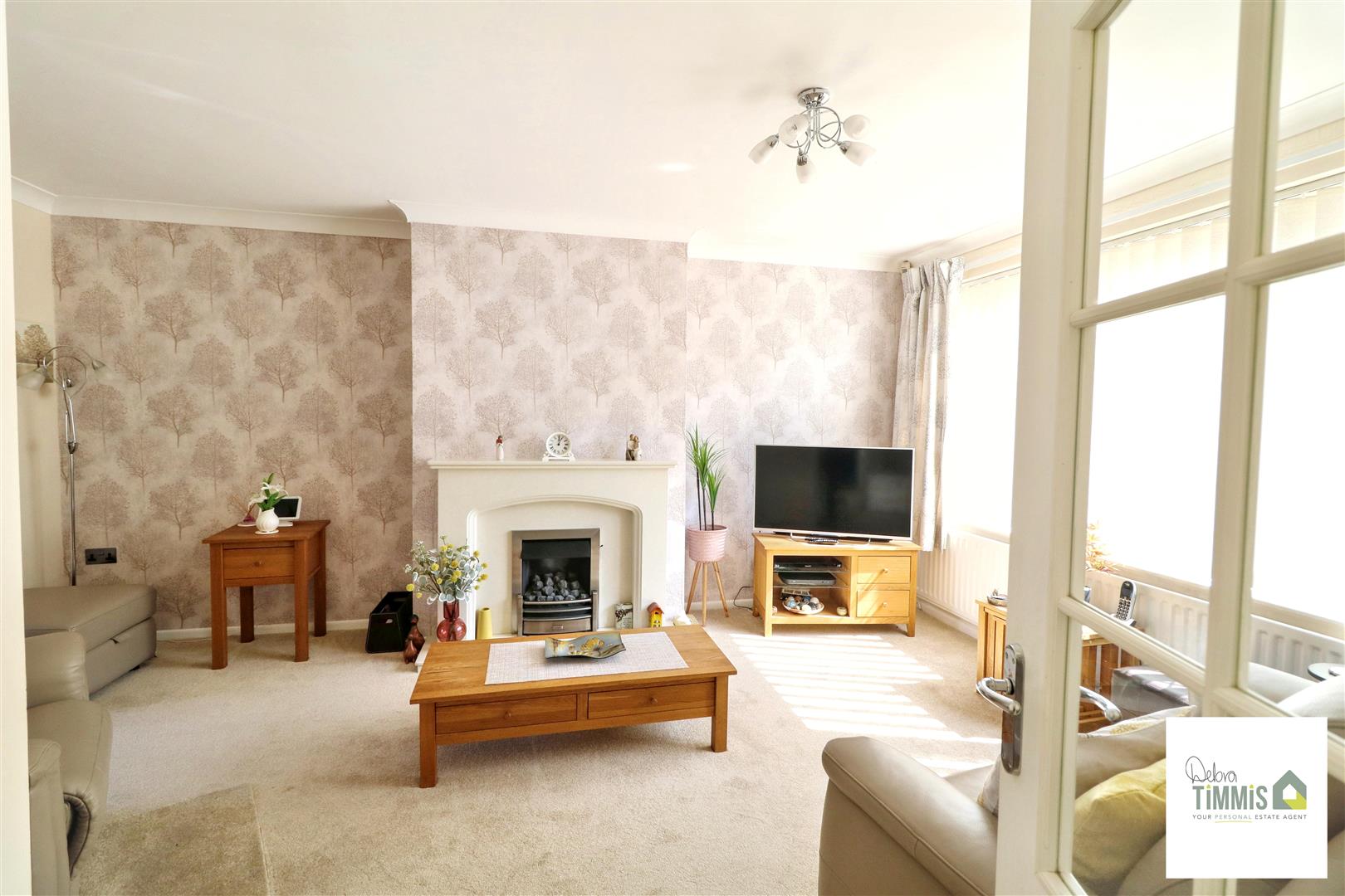 3 bed property in Chatterley Drive, Stoke-On-Trent